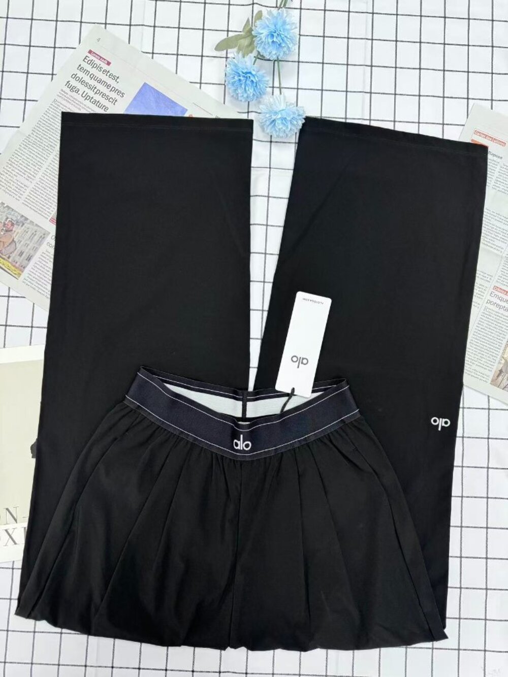 😊Women's Black ALO Yoga High Waist Straight Leg Suit Up Pants 🖤 NWT (30-inch) - Picture 2 of 9